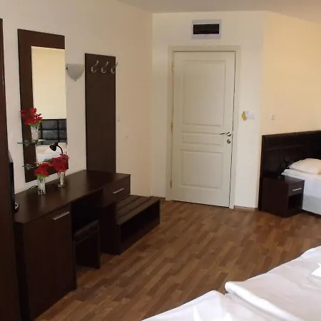 Golden Ina 4* Sunny Beach