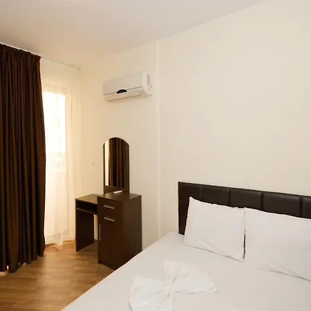 Golden Ina Hotel