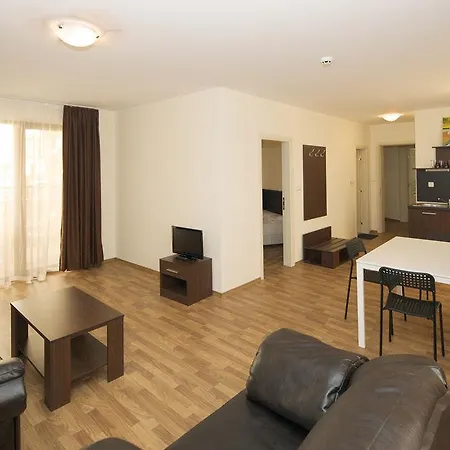 Golden Ina Szálloda 4*