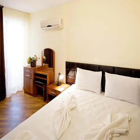 Golden Ina Otel Sunny Beach