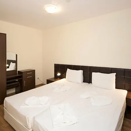 Hotel Golden Ina 4*