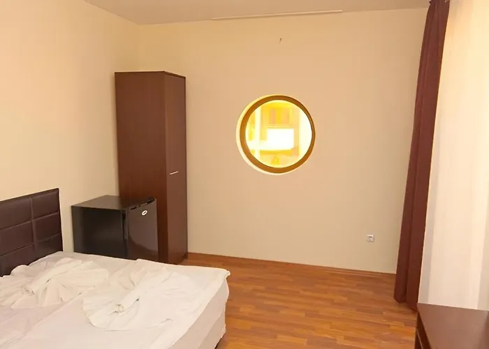 Szálloda Golden Ina Napospart