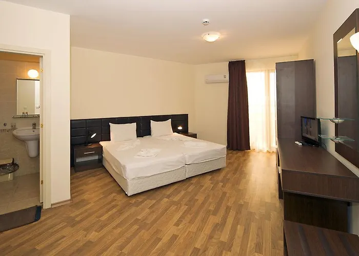 Golden Ina Szálloda 4*