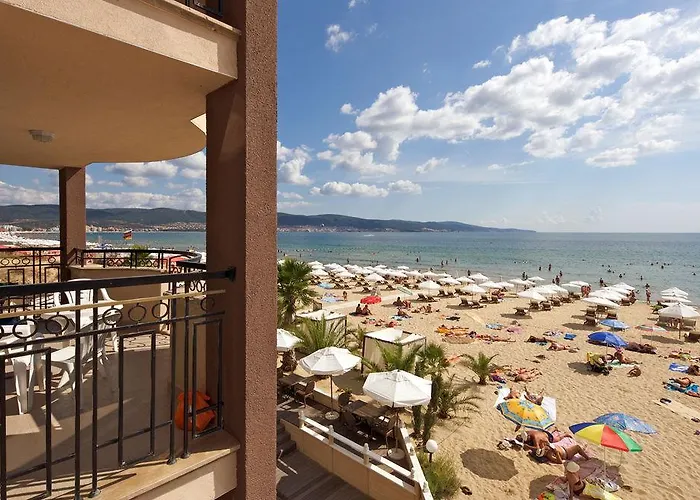 Golden Ina Szálloda 4*