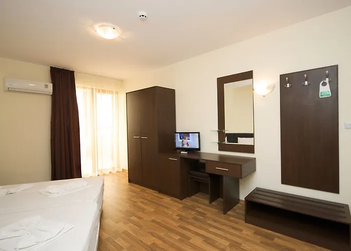 Szálloda Golden Ina Napospart