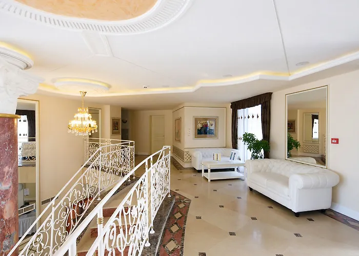 Hotel Golden Ina Sluneční pobřeží